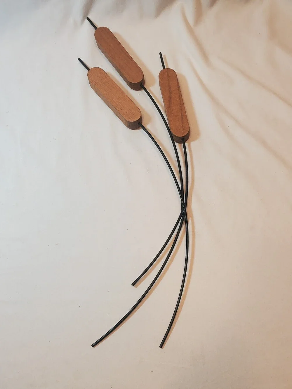 Home Interiors Homco Vtg MCM Wood & Black Metal Cattails Wall Hanging Accent